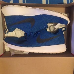 Nike Roshe Run Size 10.5